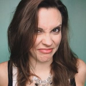 Meet your Posher, Elise